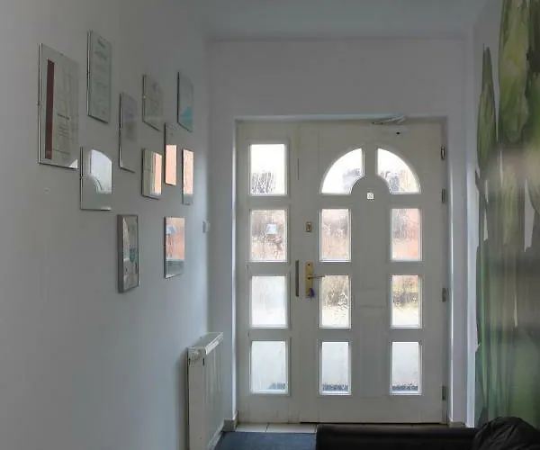 Z Ogrodem منزل للإقامة